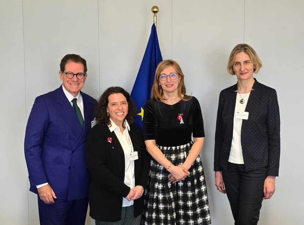 ​  EU-LIFE meets with Ekaterina Zaharieva, Commissioner for Startups, Research & Innovation [Click and drag to move] ​