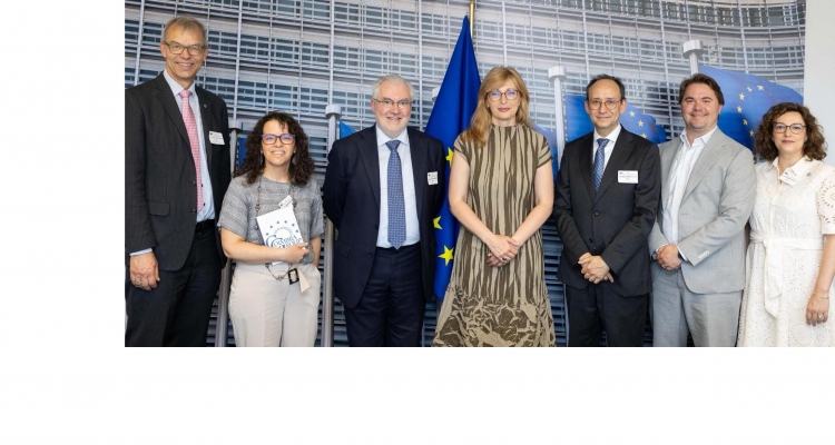 Ekaterina Zaharieva, European Commissioner for Startups, Research and Innovation, with representatives of CESAER, the Coimbra Group, EU-LIFE, the European University Association, the League of European Research Universities, The Guild and the Young European Research Universities Network.